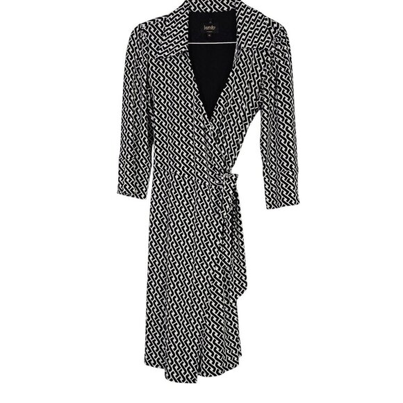 Laundry By Shelli Segal Dresses & Skirts - Laundry By Shelli Segal Black White Geometric Wrap Dress XS 3/4 Sleeve